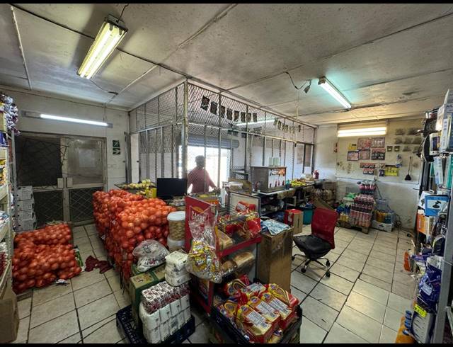 1,400M² RETAIL FOR SALE IN EUREKA
